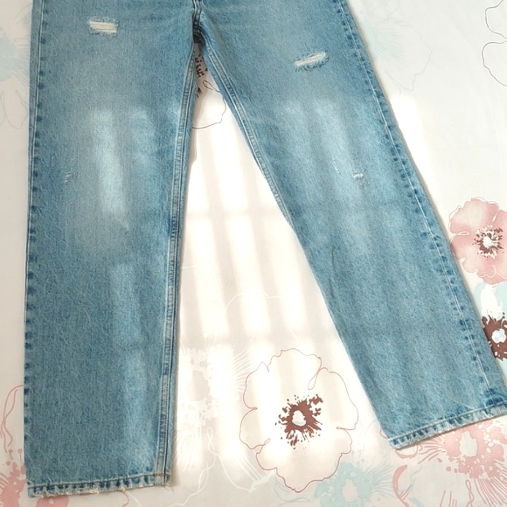 Everlane Relaxed Staight Jeans - Picture 4 of 11